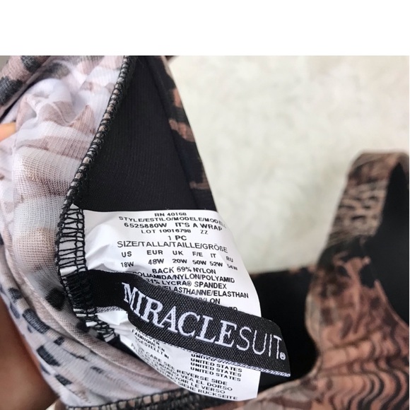 NEW Miraclesuit Slimming wrap swimsuit - Picture 8 of 8